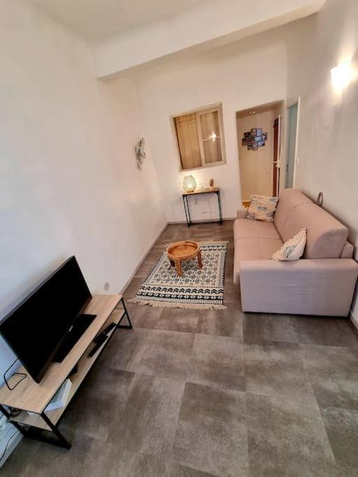 Appartement Joli 2 Pieces Centre Historique De Grasse, Wifi Extérieur photo